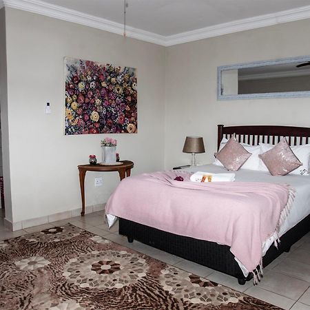 Dei Gratia Guest House มูซินา ภายนอก รูปภาพ